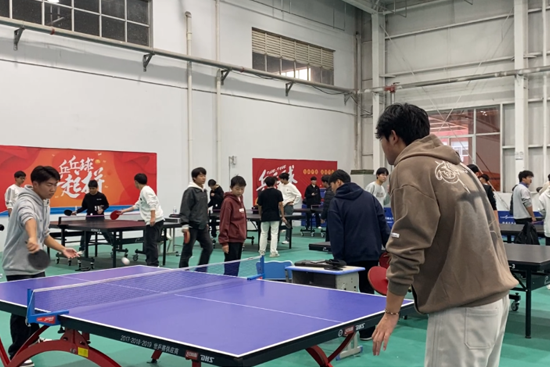 我校 “迎新杯” 乒乓球&羽毛球比赛激情开赛
